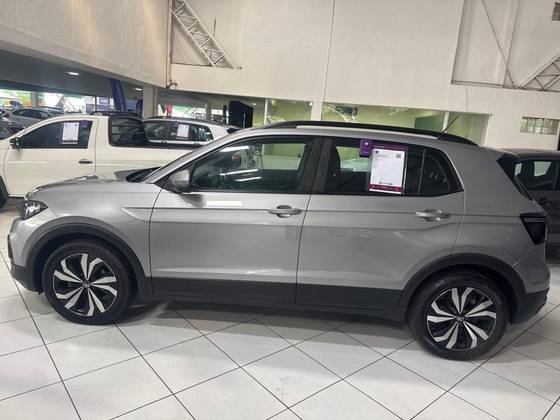 VOLKSWAGEN T-CROSS 1.0 200 TSI TOTAL FLEX AUTOMÁTICO VOLKSWAGEN T-CROSS 1.0 200 TSI TOTAL FLEX AUTOMÁTICO